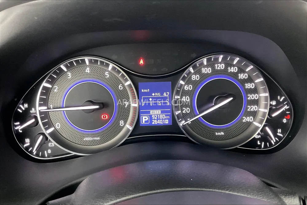 Infiniti QX80 2020 for Sale in Sharjah Image-12