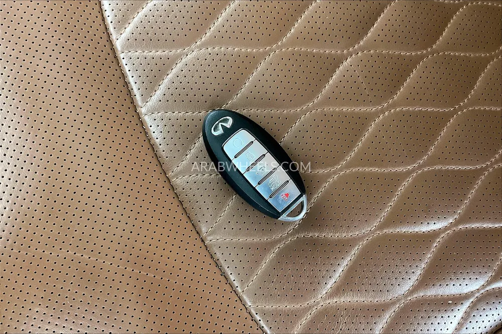 Infiniti QX80 2020 for Sale in Sharjah Image-28