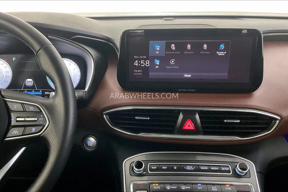 Hyundai Santa Fe 2022 for Sale in Sharjah Image-29