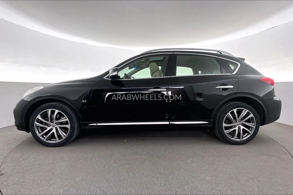 Infiniti QX50 2016 for Sale in Sharjah Image-7