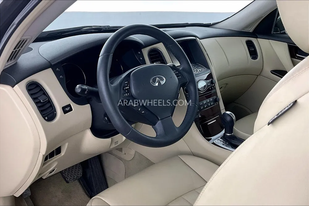 Infiniti QX50 2016 for Sale in Sharjah Image-26