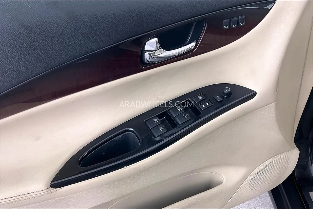 Infiniti QX50 2016 for Sale in Sharjah Image-31