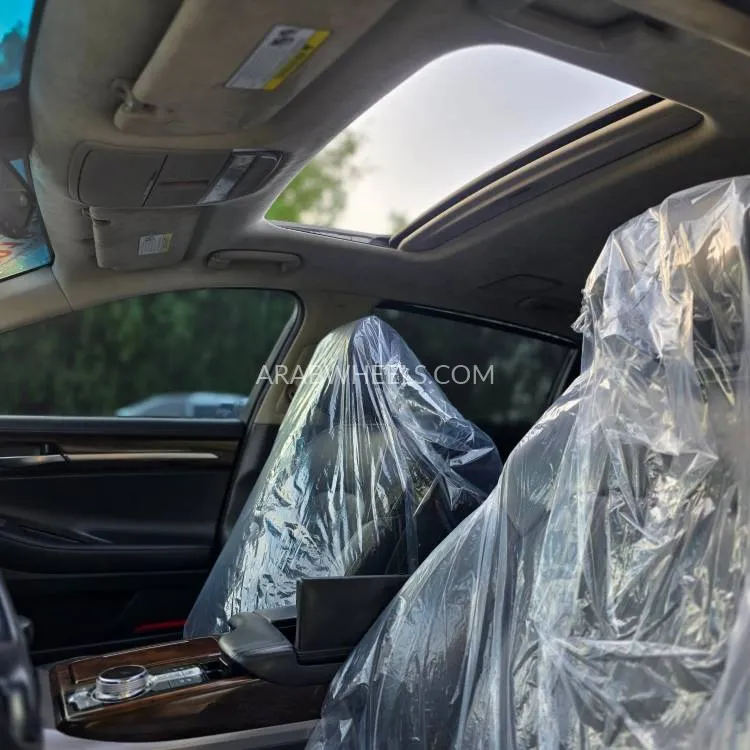 Genesis G90 2018 for Sale in Sharjah Image-8