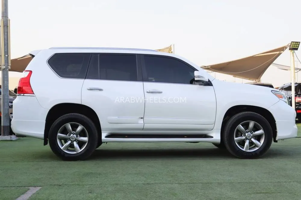 Lexus GX 2013 for Sale in Sharjah Image-3