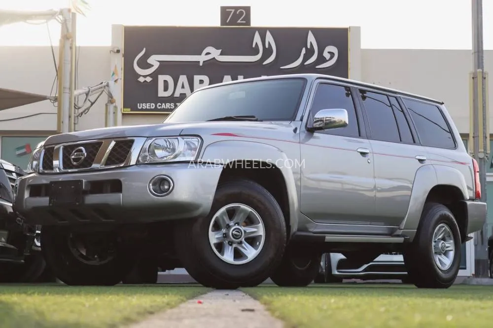 Nissan Patrol 2021 for Sale in Sharjah Image-2