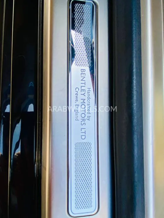 Bentley Flying Spur 2016 for Sale in Fujairah Image-4