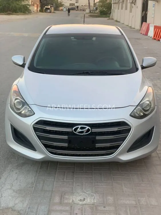 هيونداي إلنترا 2016 for Sale in رأس الخيمة Image-2