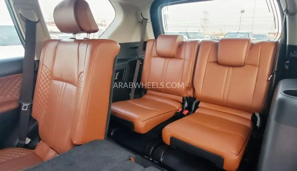 Toyota Land Cruiser Prado 2017 for Sale in Dubai Image-17
