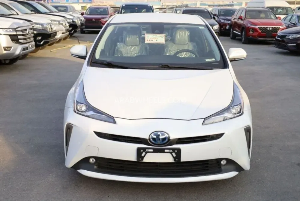 تويوتا بريوس 2021 for Sale in دبي Image-3