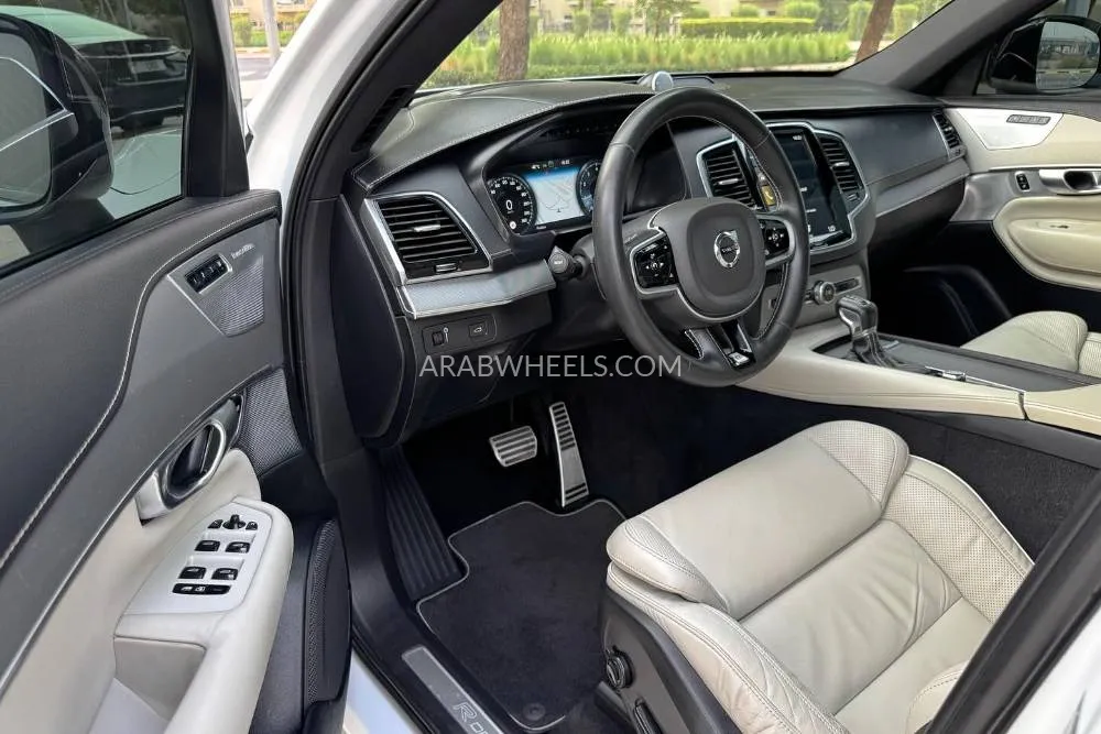 Volvo XC90 2020 for Sale in Dubai Image-5