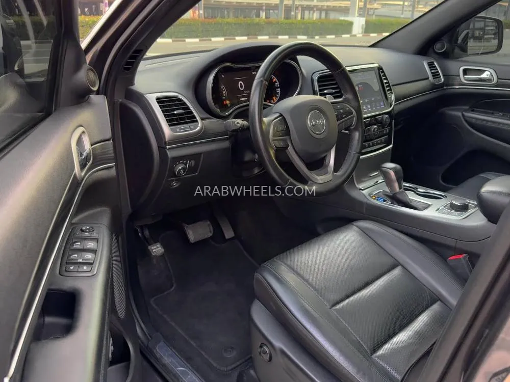 جيب شيروكي 2020 for Sale in دبي Image-3