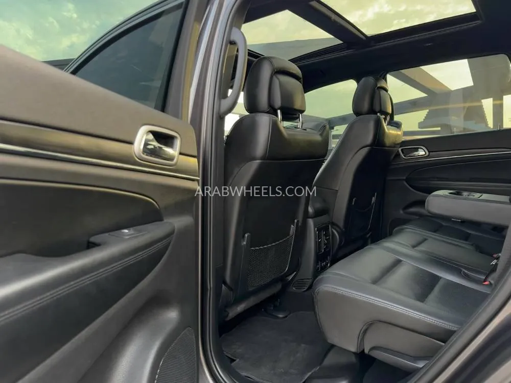 جيب شيروكي 2020 for Sale in دبي Image-7