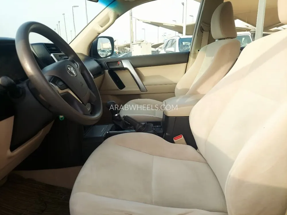 تويوتا لاند كروزر برادو 2018 for Sale in الشارقة Image-6