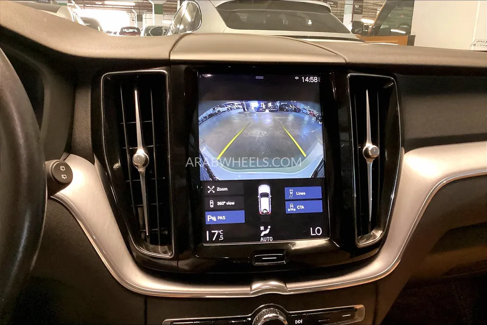 Volvo XC60 2020 for Sale in Sharjah Image-15