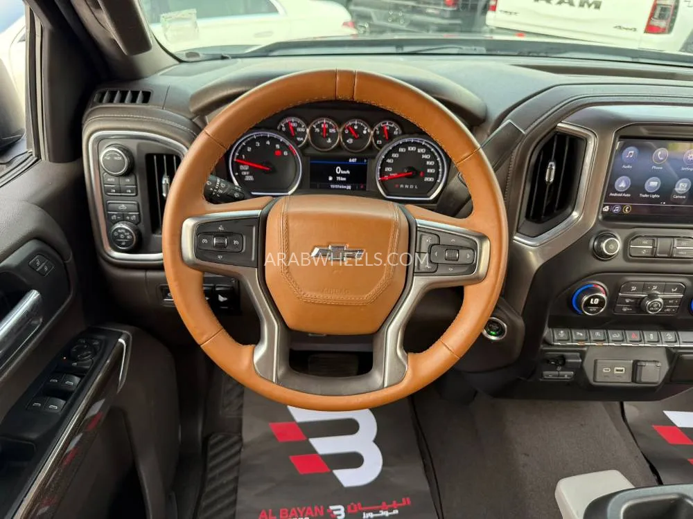 Chevrolet Silverado 2020 for Sale in Abu Dhabi Image-6
