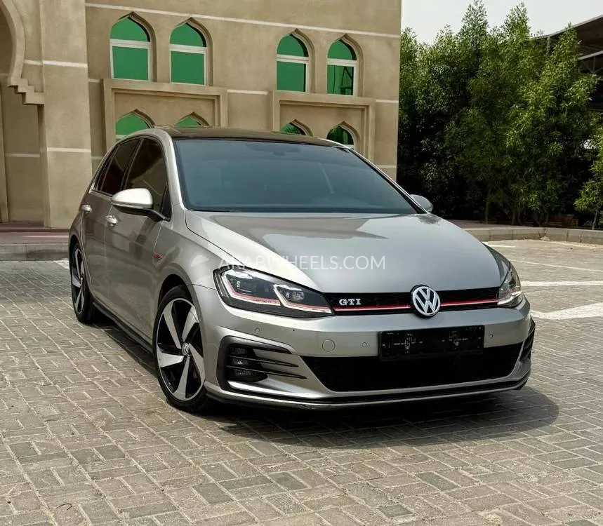 Volkswagen Golf GTI 2019 for Sale in Ajman Image-2