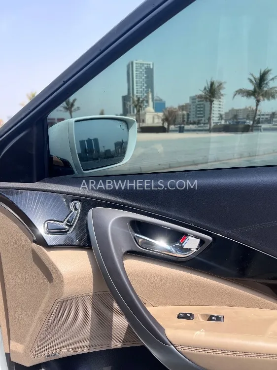 Hyundai Azera 2015 for Sale in Ajman Image-5