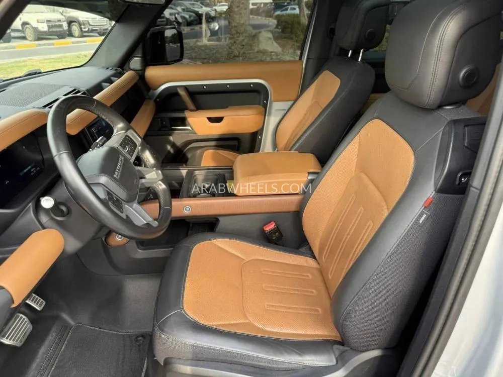 Land Rover Defender 2021 for Sale in Dubai Image-6