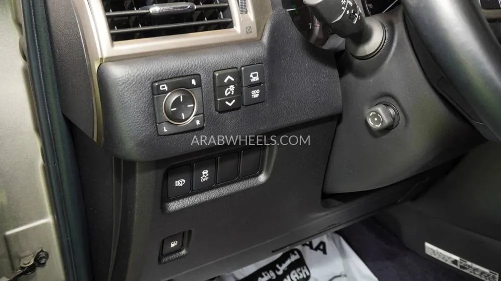 Lexus GX 2021 for Sale in Sharjah Image-9