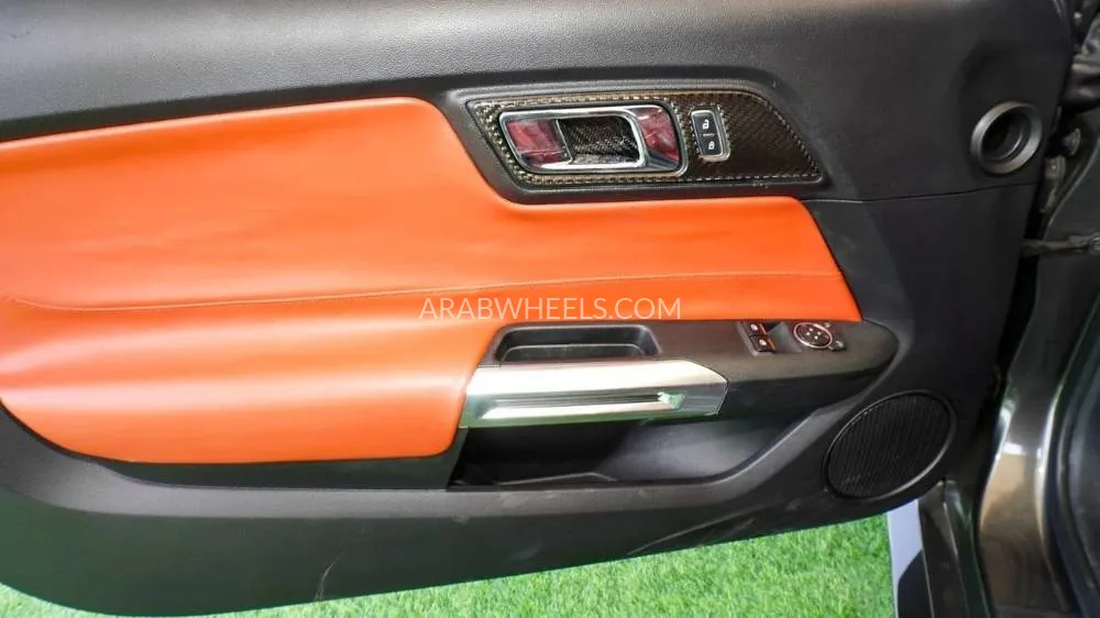 Ford Mustang 2015 for Sale in Sharjah Image-6