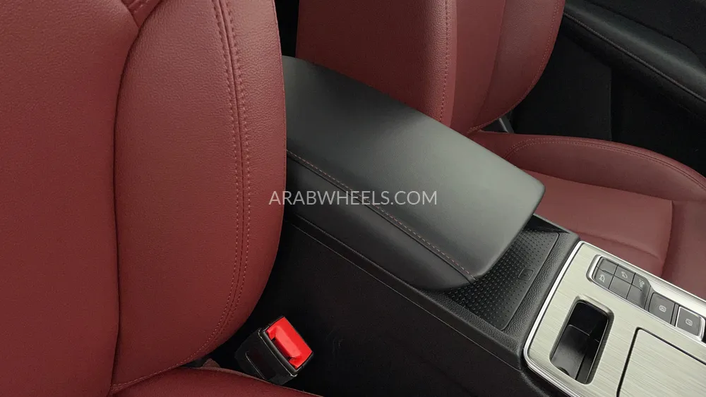 إم جي RX5 2024 for Sale in دبي Image-43