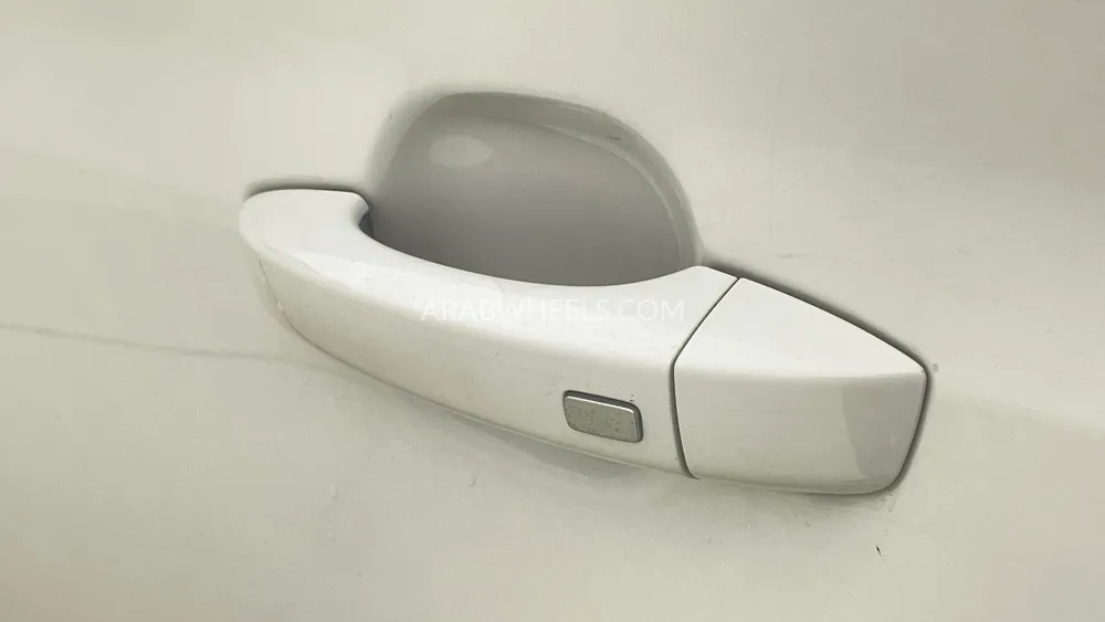 إم جي RX5 2024 for Sale in دبي Image-46