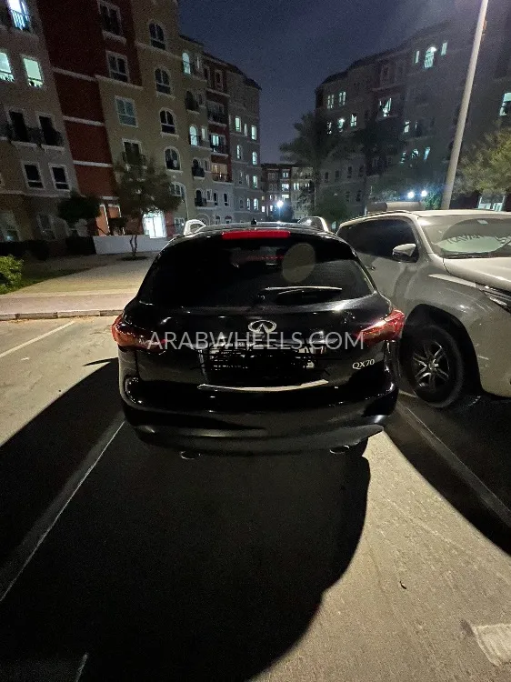 Infiniti QX70 2014 for Sale in Dubai Image-7