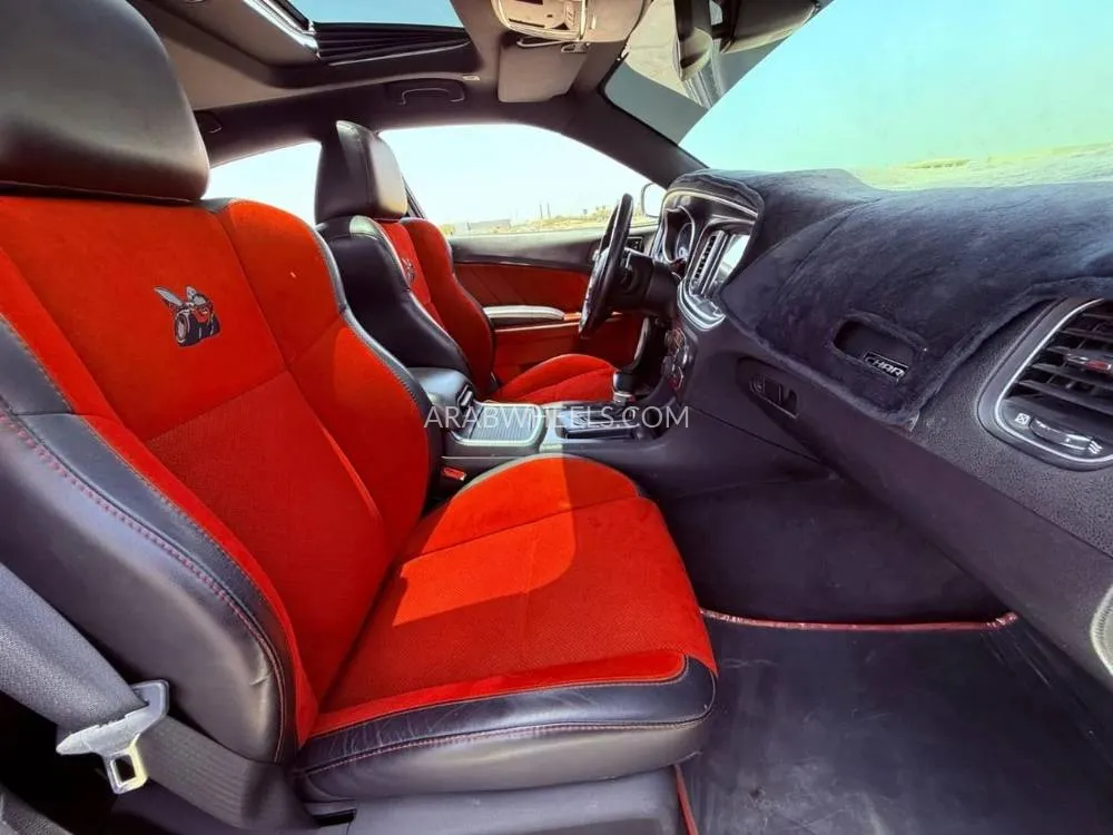 Dodge Charger 2018 for Sale in Ajman Image-7