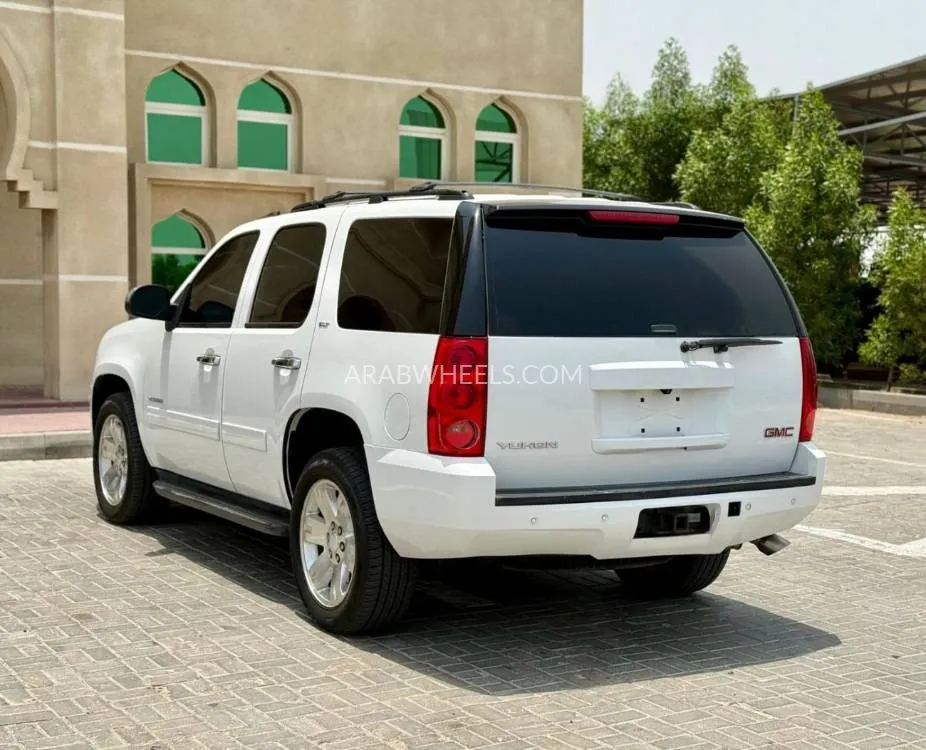 GMC Yukon 2013 for Sale in Ajman Image-11