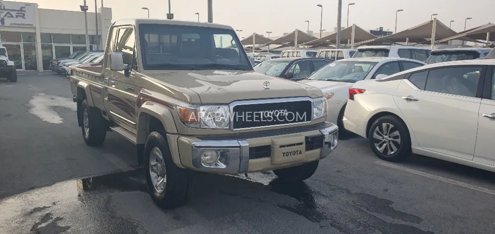 Toyota Land Cruiser 70 Series 2021 for Sale in Sharjah Image-11