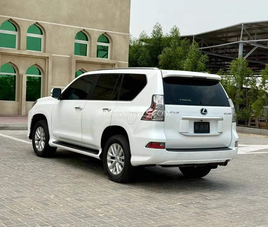 Lexus GX 2021 for Sale in Ajman Image-12