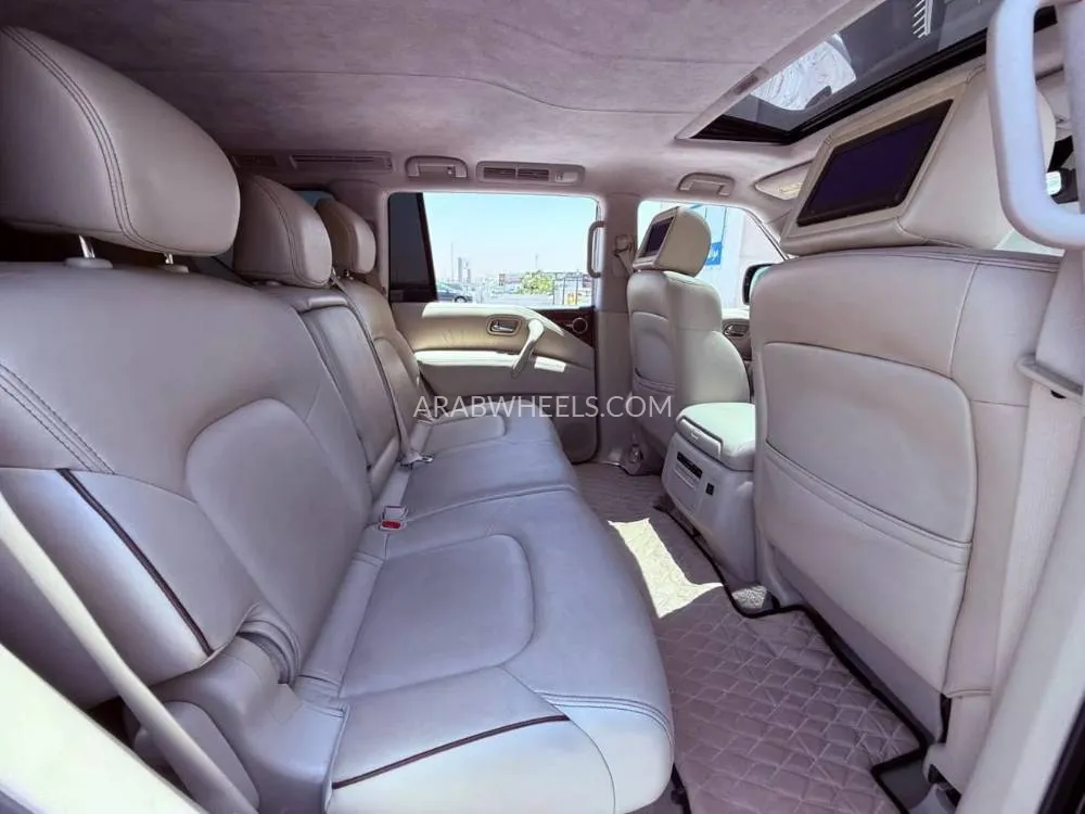 Nissan Patrol 2017 for Sale in Ajman Image-8