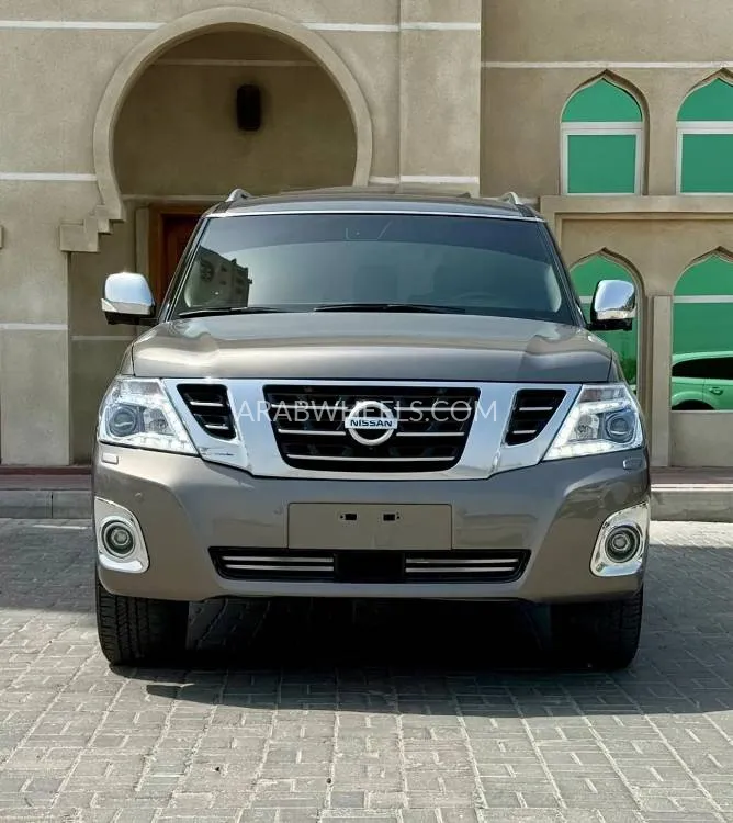Nissan Patrol 2015 for Sale in Ajman Image-2