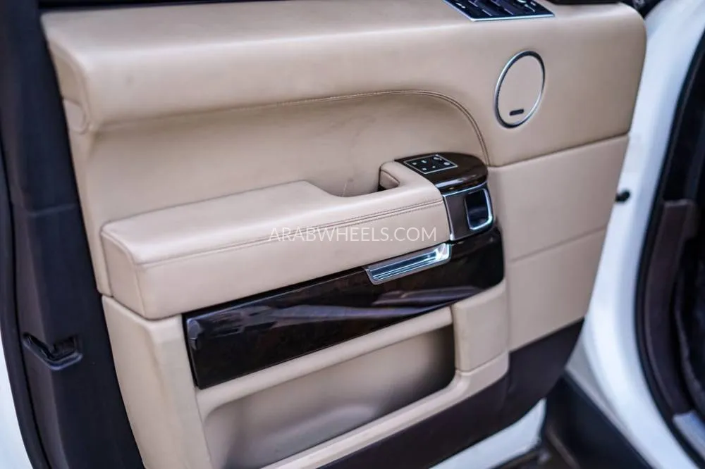Land Rover Range Rover 2013 for Sale in Dubai Image-4