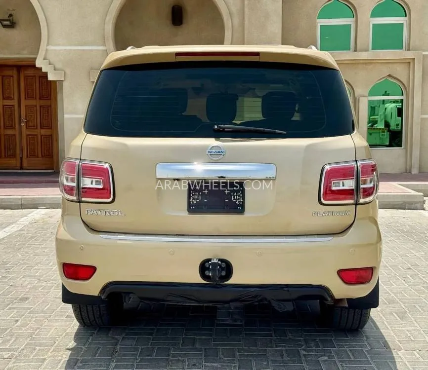 Nissan Patrol 2014 for Sale in Ajman Image-10