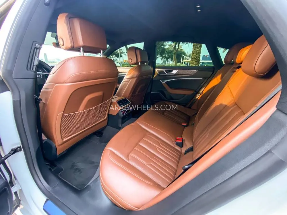 Audi A7 2020 for Sale in Dubai Image-9