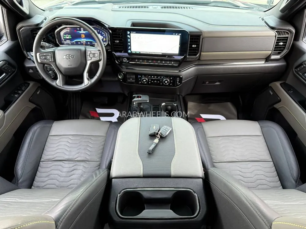 شيفروليه سيلفرادو 2024 for Sale in أبو ظبي Image-5