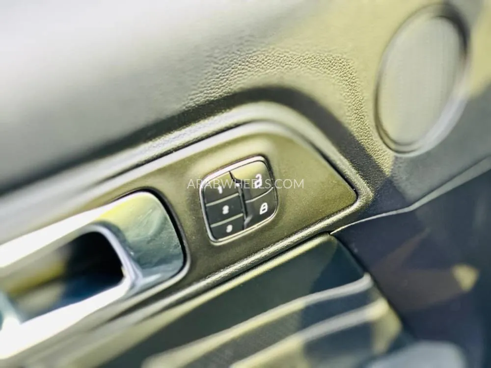 Ford Mustang 2019 for Sale in Sharjah Image-7