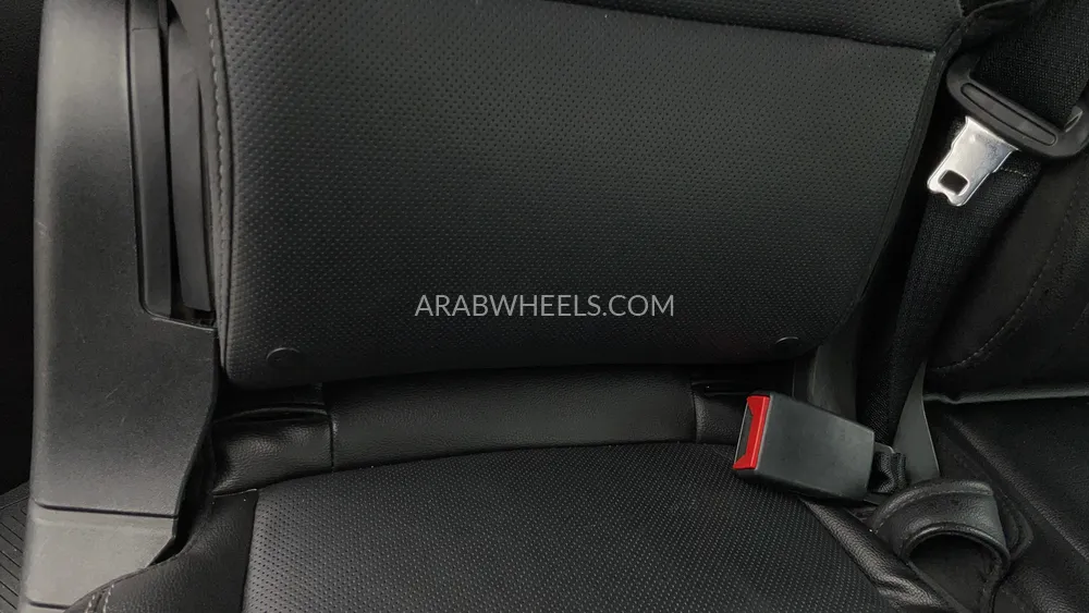 Ford Explorer 2022 for Sale in Dubai Image-45