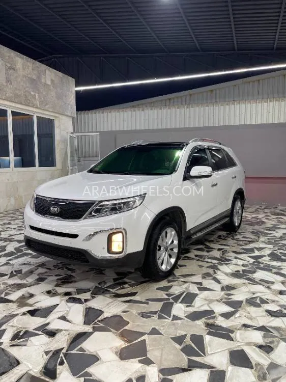 Kia Sorento 2013 for Sale in Ajman Image-2