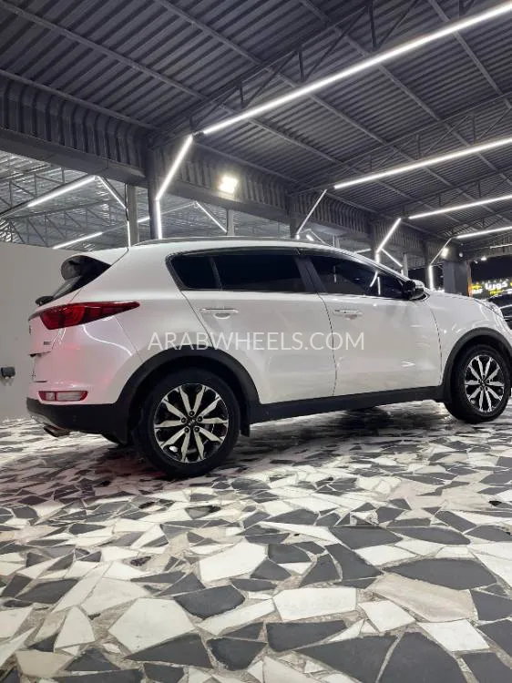 Kia Sportage 2018 for Sale in Ajman Image-17