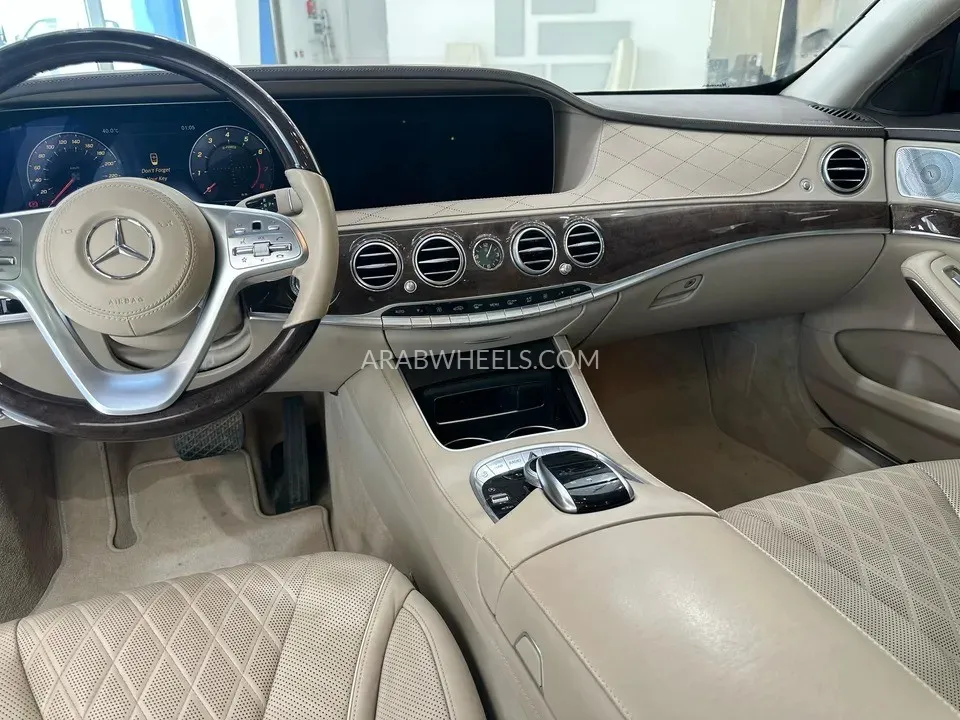 مرسيدس بنز كلاس S 2018 for Sale in أبو ظبي Image-7