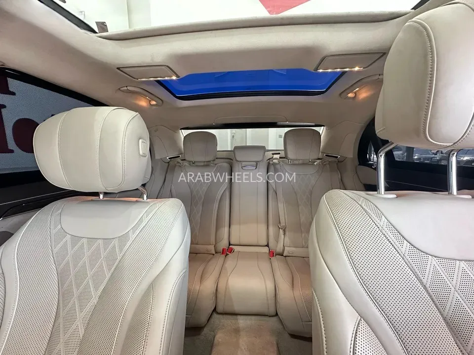 مرسيدس بنز كلاس S 2018 for Sale in أبو ظبي Image-11