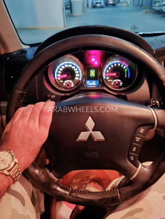 Mitsubishi Pajero 2008 for Sale in Ajman Image-23