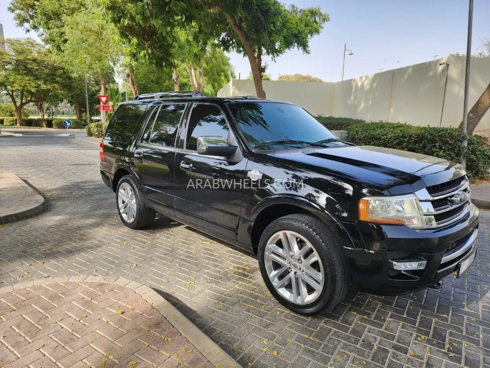 Ford Expedition 2016 for Sale in Dubai Image-9