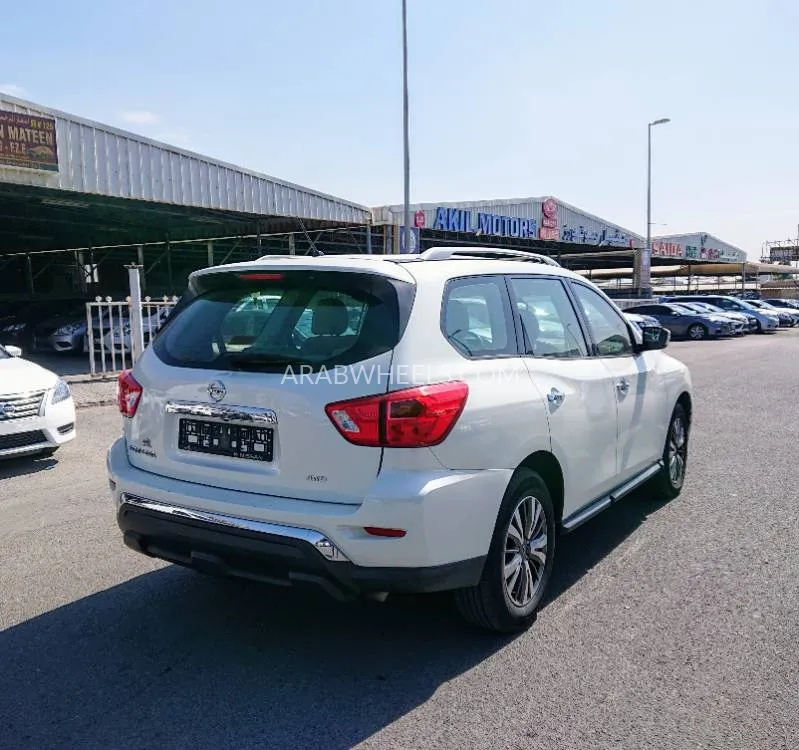 Nissan Pathfinder 2020 for Sale in Ajman Image-7
