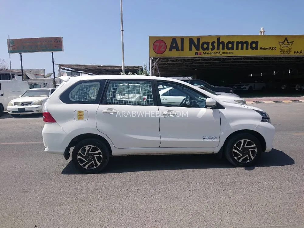Toyota Avanza 2020 for Sale in Ajman Image-4