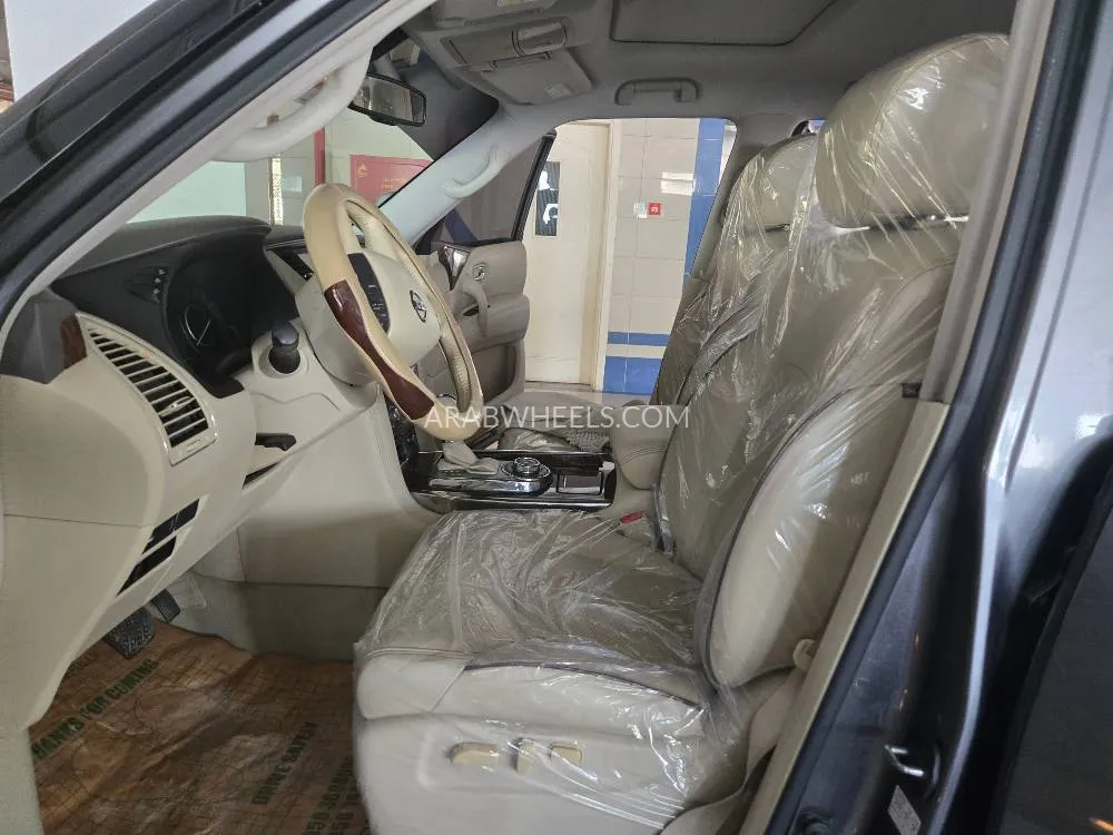 Nissan Patrol 2017 for Sale in Sharjah Image-15