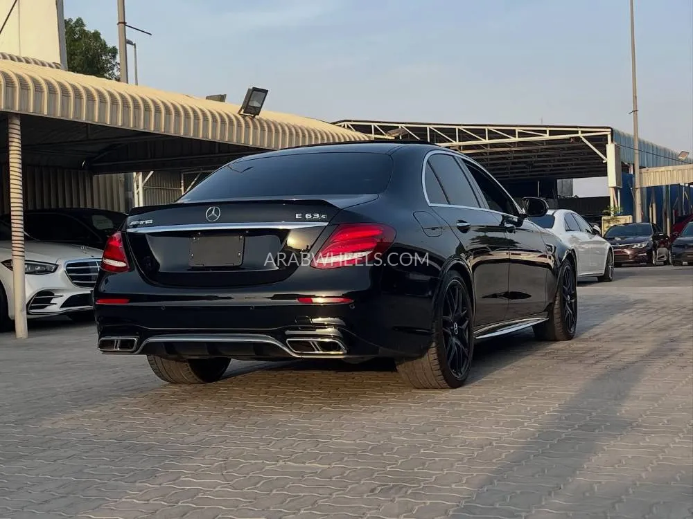 Mercedes Benz E Class 2017 for Sale in Ajman Image-17