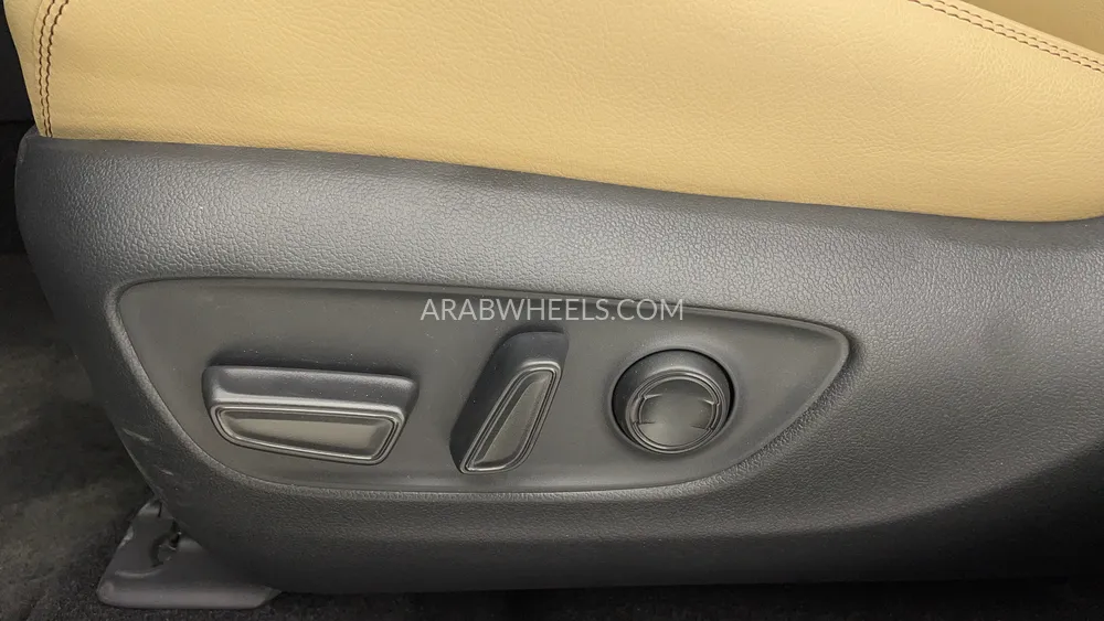 تويوتا راف 4 2024 for Sale in دبي Image-22